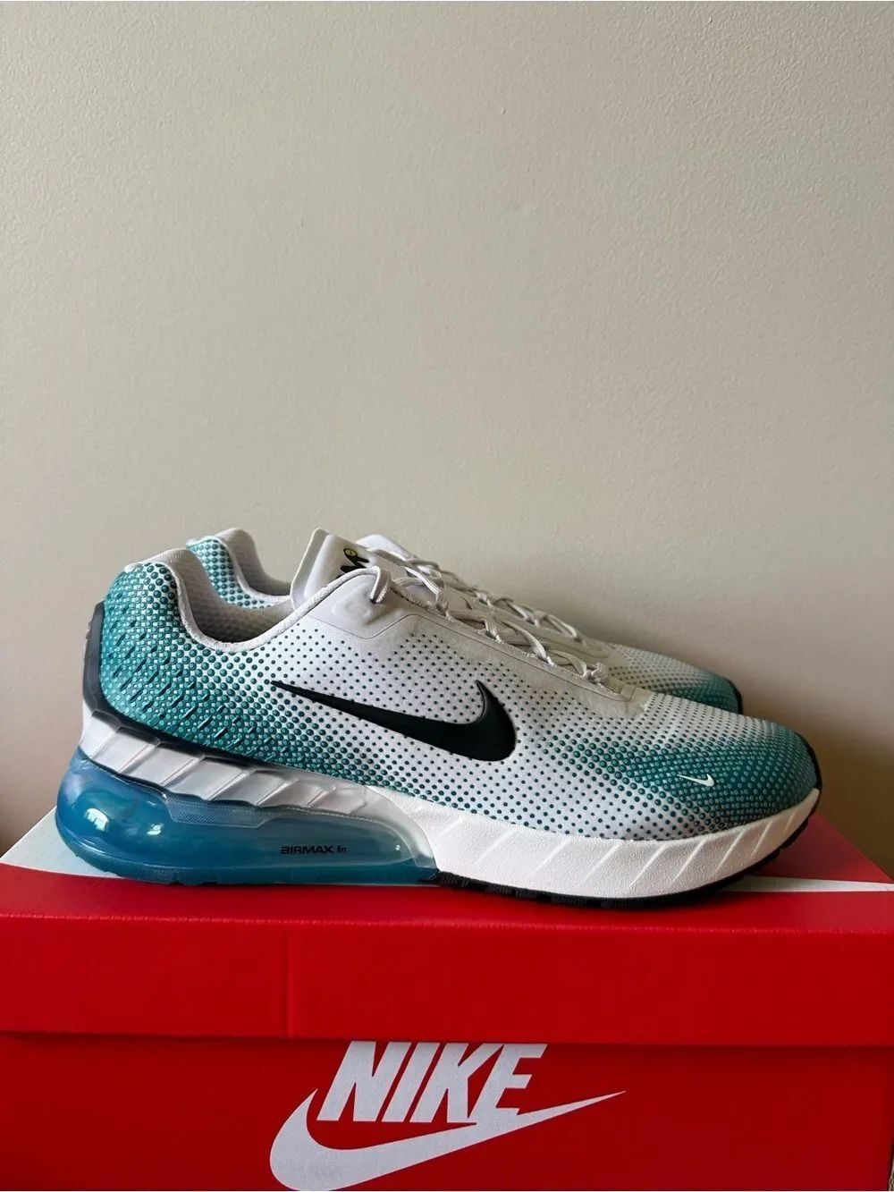 Nike Air Max Phoenix White Dusty Cactus FZ5307-105 Men’s Size 8.5